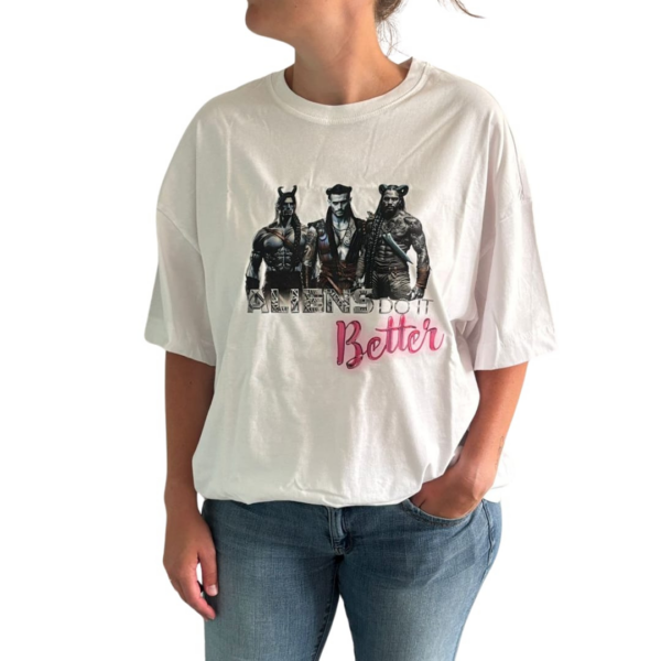 T-shirt Aliens do it Better - Image 2